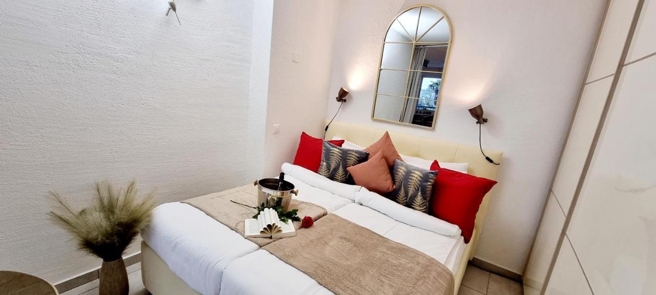 Relax-Lugano Lake Bissone Εξωτερικό φωτογραφία